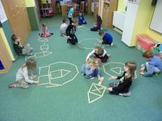 Stavíme krmítka pro ptáčky- třída ČMELÁČCI